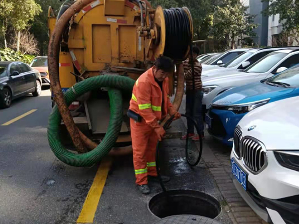 渔洋镇排污管道清淤